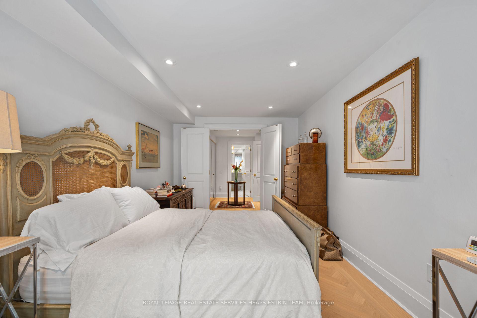 Photo 19 of Unit 401, 225 Davenport Road, Toronto, The Annex — HOMEH