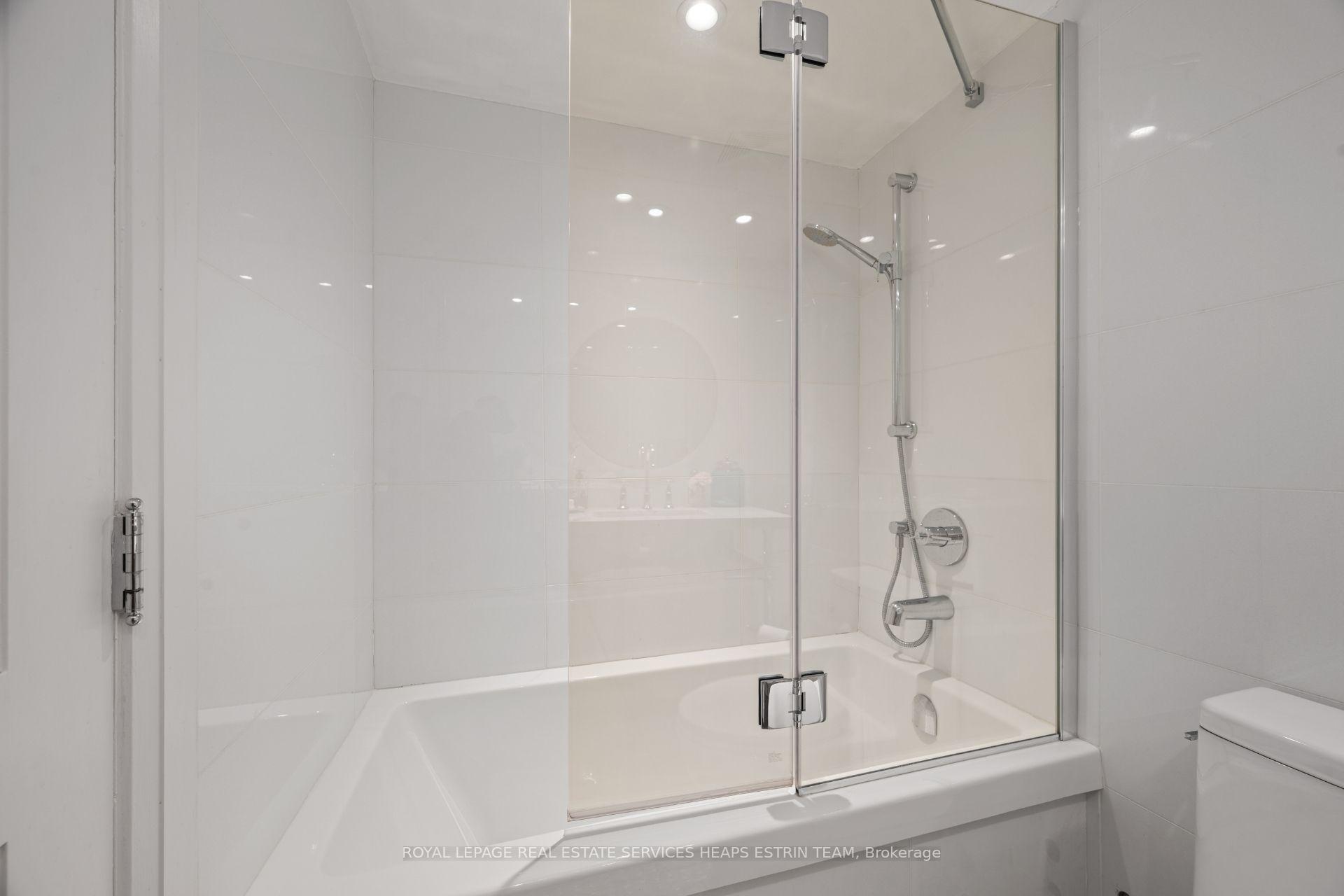 Photo 24 of Unit 401, 225 Davenport Road, Toronto, The Annex — HOMEH