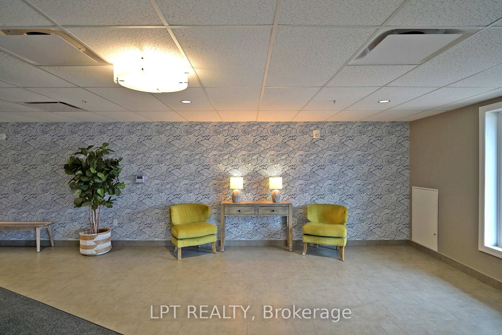 Photo 9 of 104 Summit Ridge Drive, Guelph, Grange Road — HOMEH