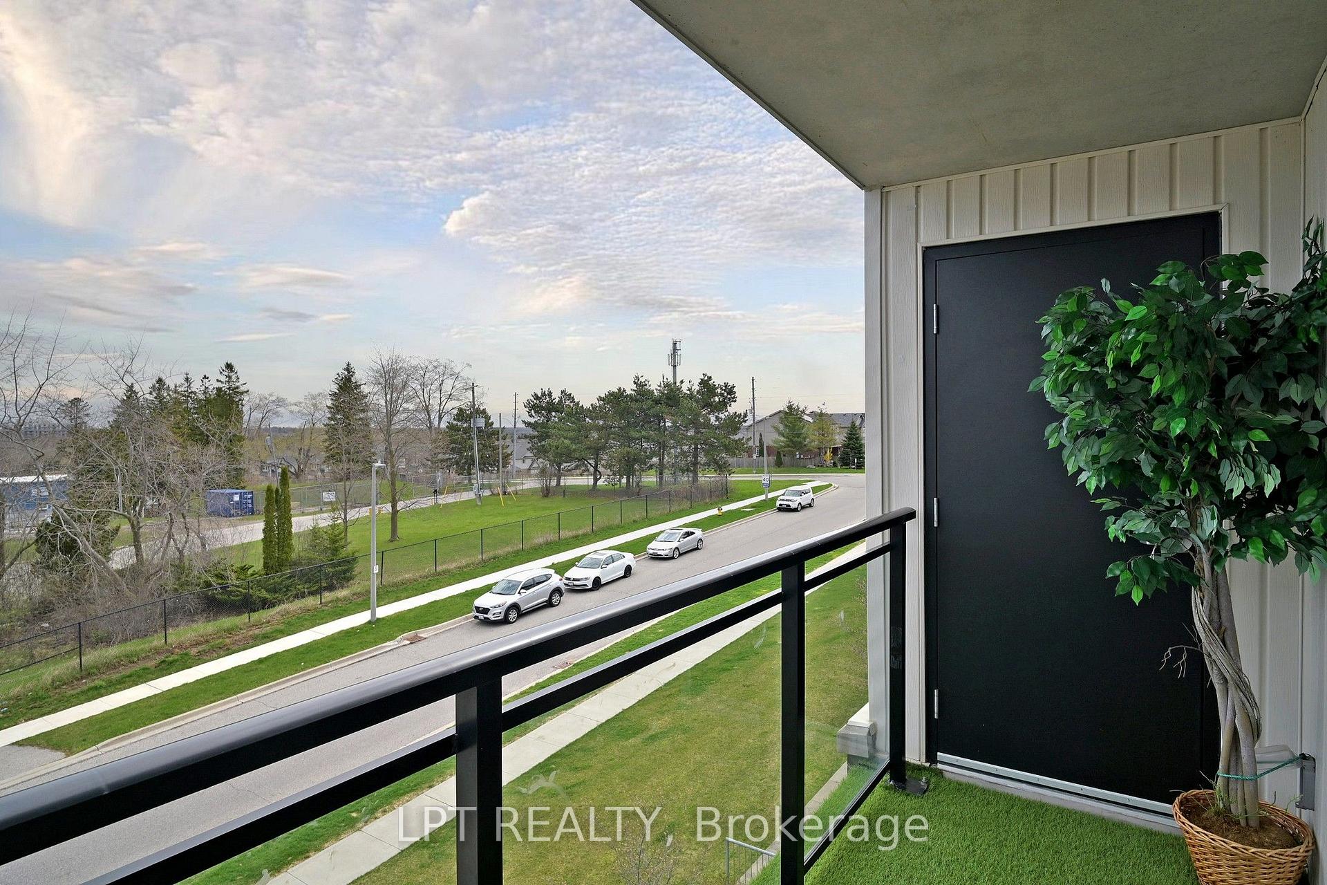 Photo 40 of 104 Summit Ridge Drive, Guelph, Grange Road — HOMEH