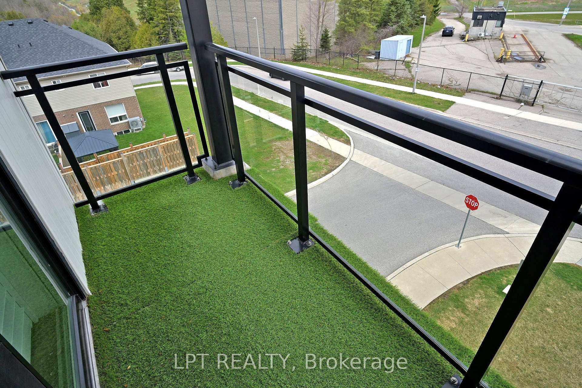 Photo 41 of 104 Summit Ridge Drive, Guelph, Grange Road — HOMEH