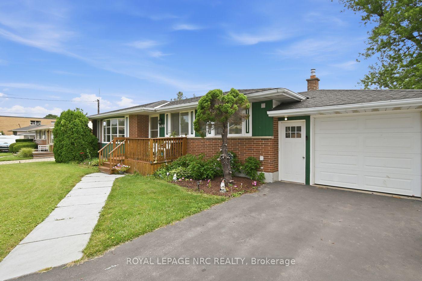 Photo 2 of 4381 Jackson Street, Lincoln, Beamsville — HOMEH