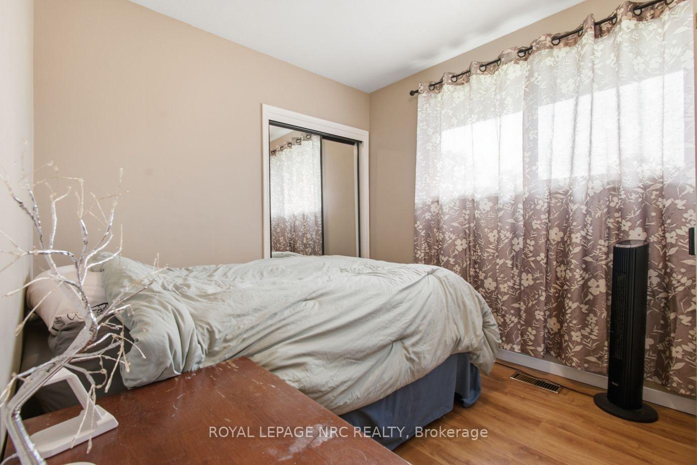 Photo 13 of 4381 Jackson Street, Lincoln, Beamsville — HOMEH