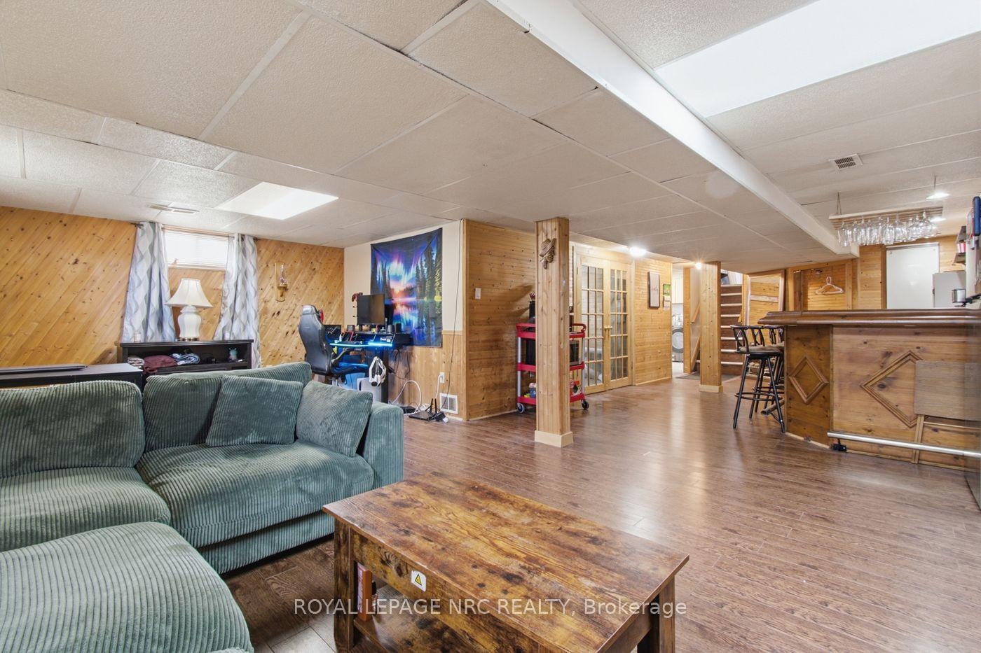 Photo 18 of 4381 Jackson Street, Lincoln, Beamsville — HOMEH