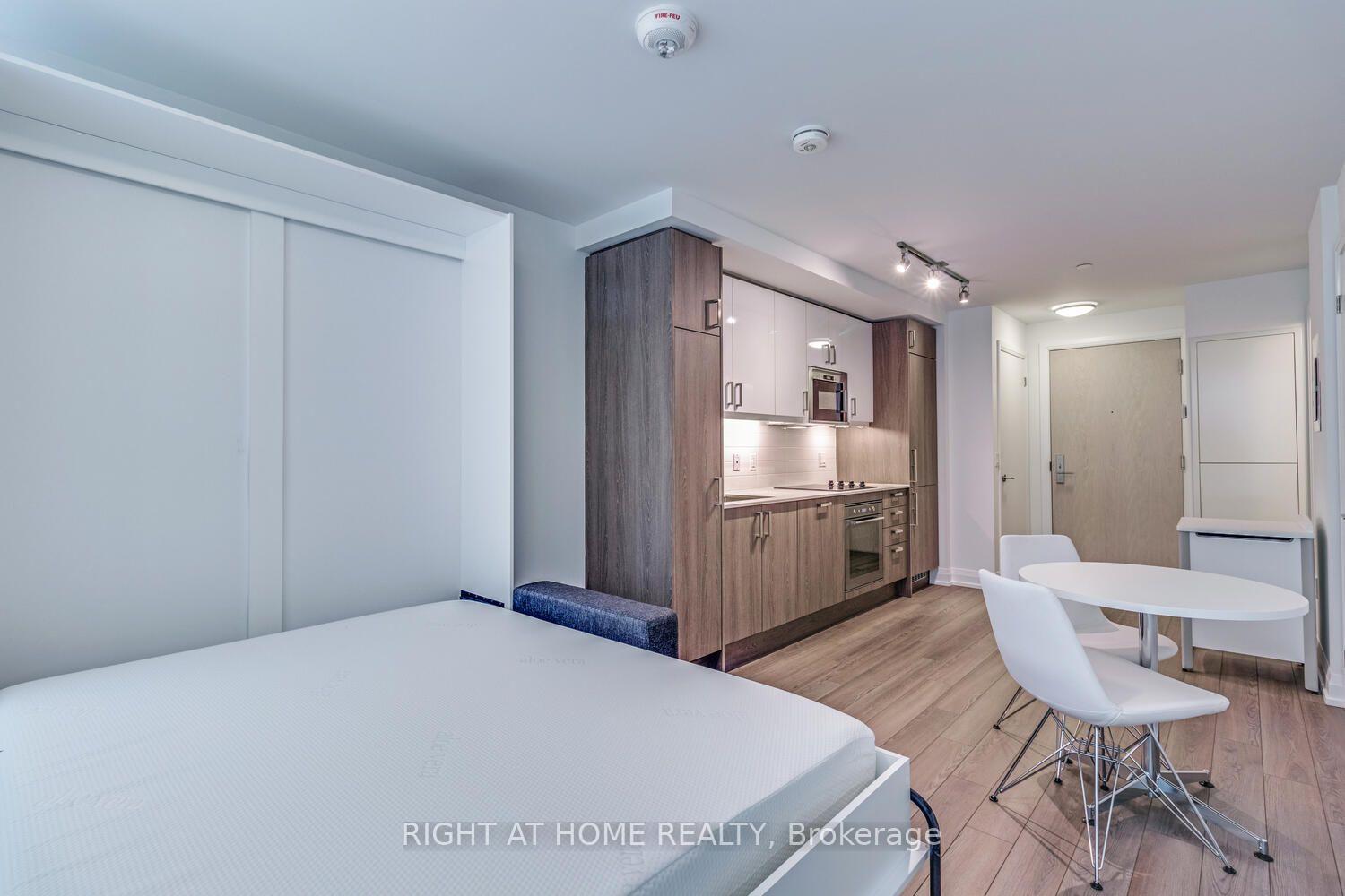 Photo 12 of Unit 311, 77 Mutual Street, Toronto, Church-Yonge Corridor — HOMEH