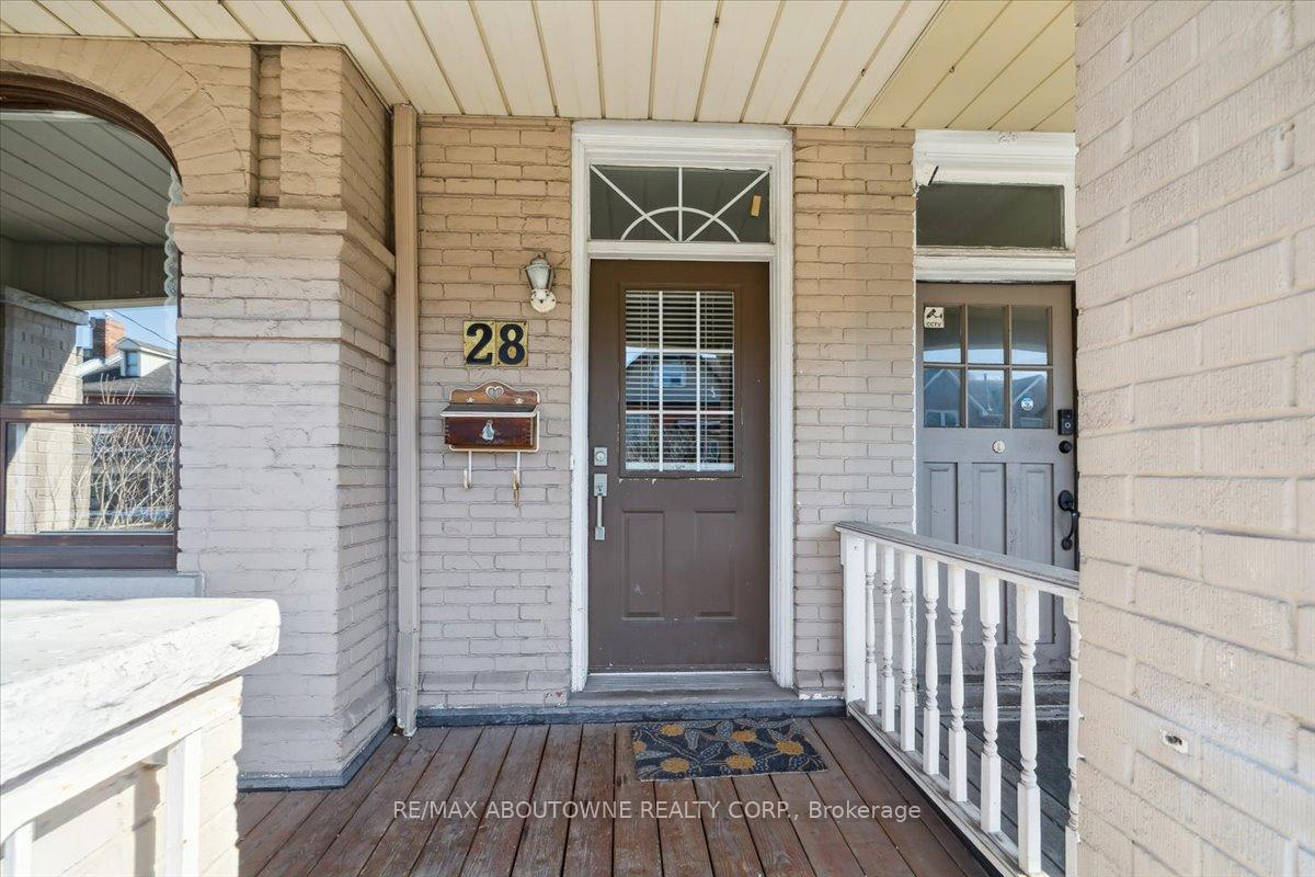 Photo 3 of 28 St Matthews Avenue, Hamilton, Landsdale — HOMEH