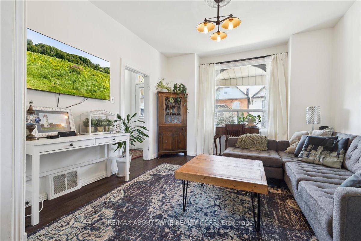 Photo 7 of 28 St Matthews Avenue, Hamilton, Landsdale — HOMEH