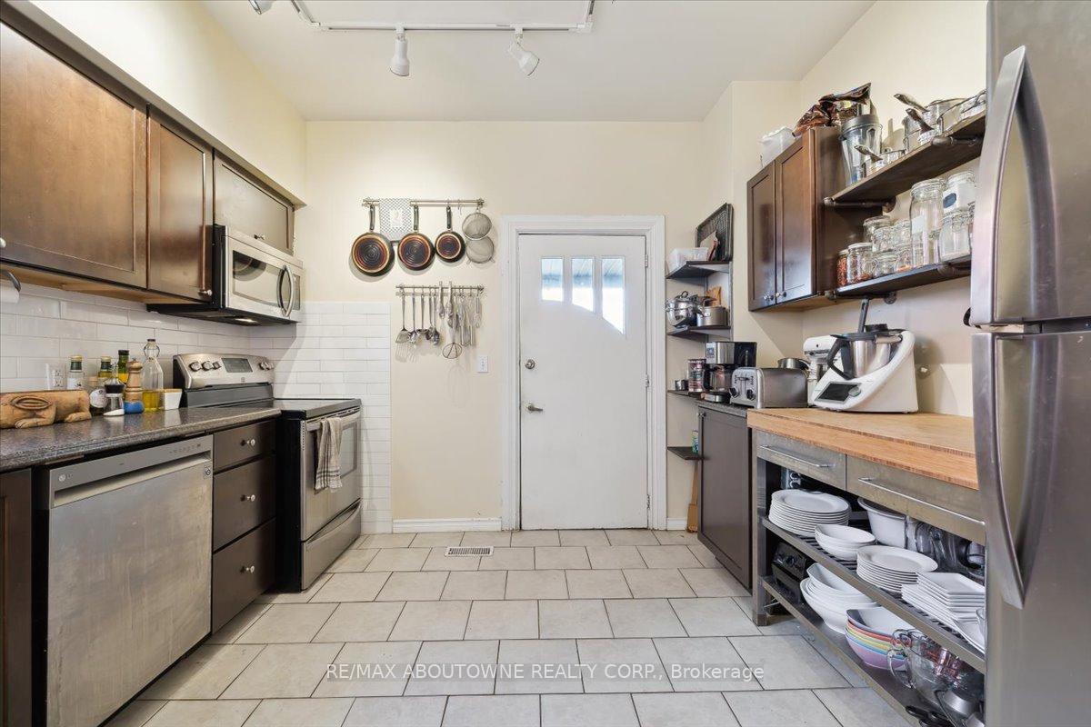 Photo 13 of 28 St Matthews Avenue, Hamilton, Landsdale — HOMEH