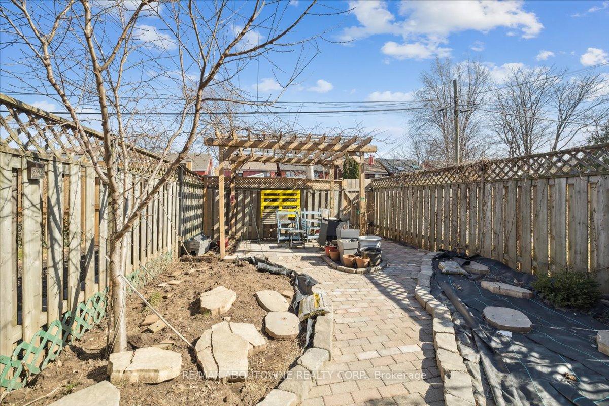 Photo 29 of 28 St Matthews Avenue, Hamilton, Landsdale — HOMEH