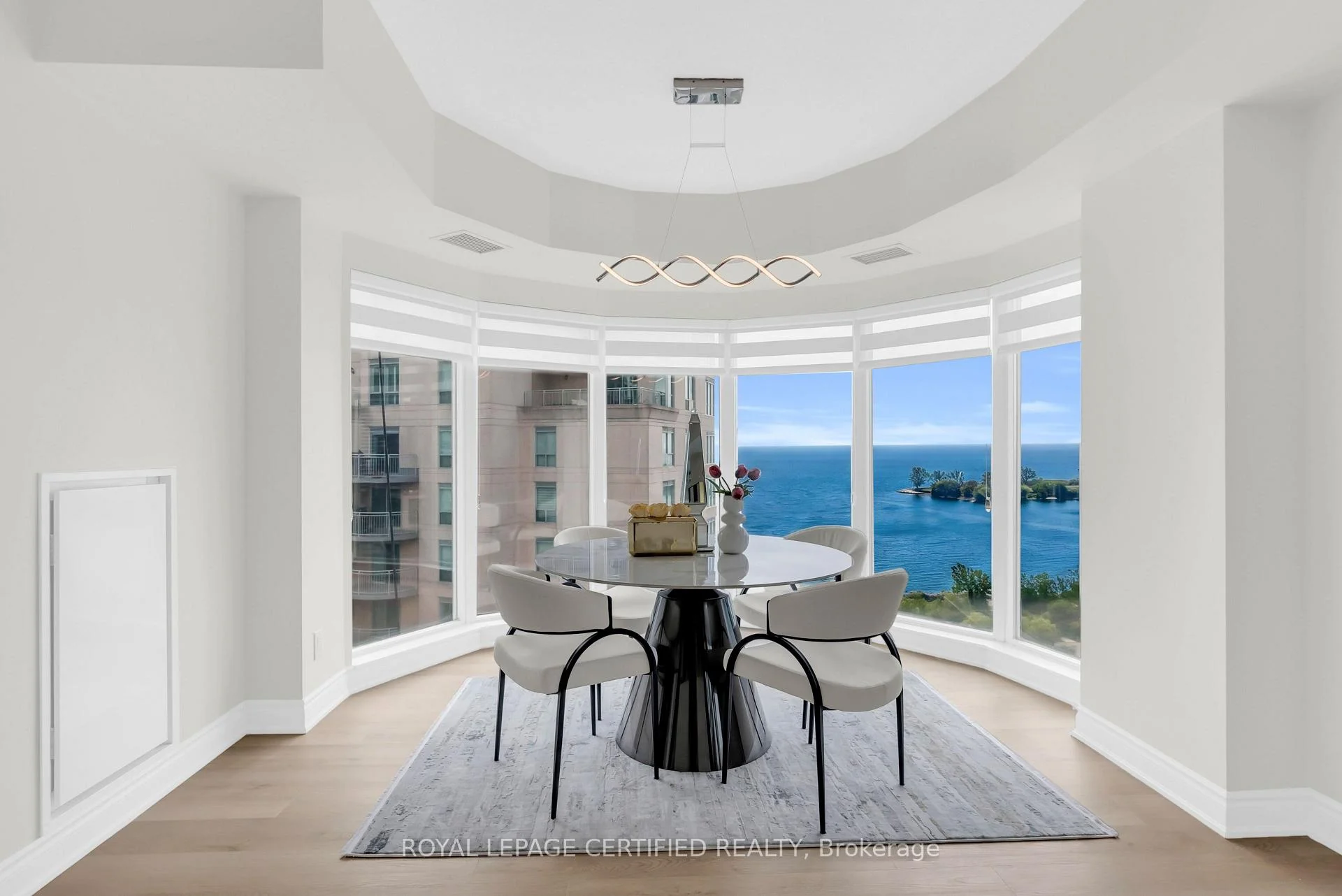 Front of Unit 1603, 2111 Lake Shore Boulevard W