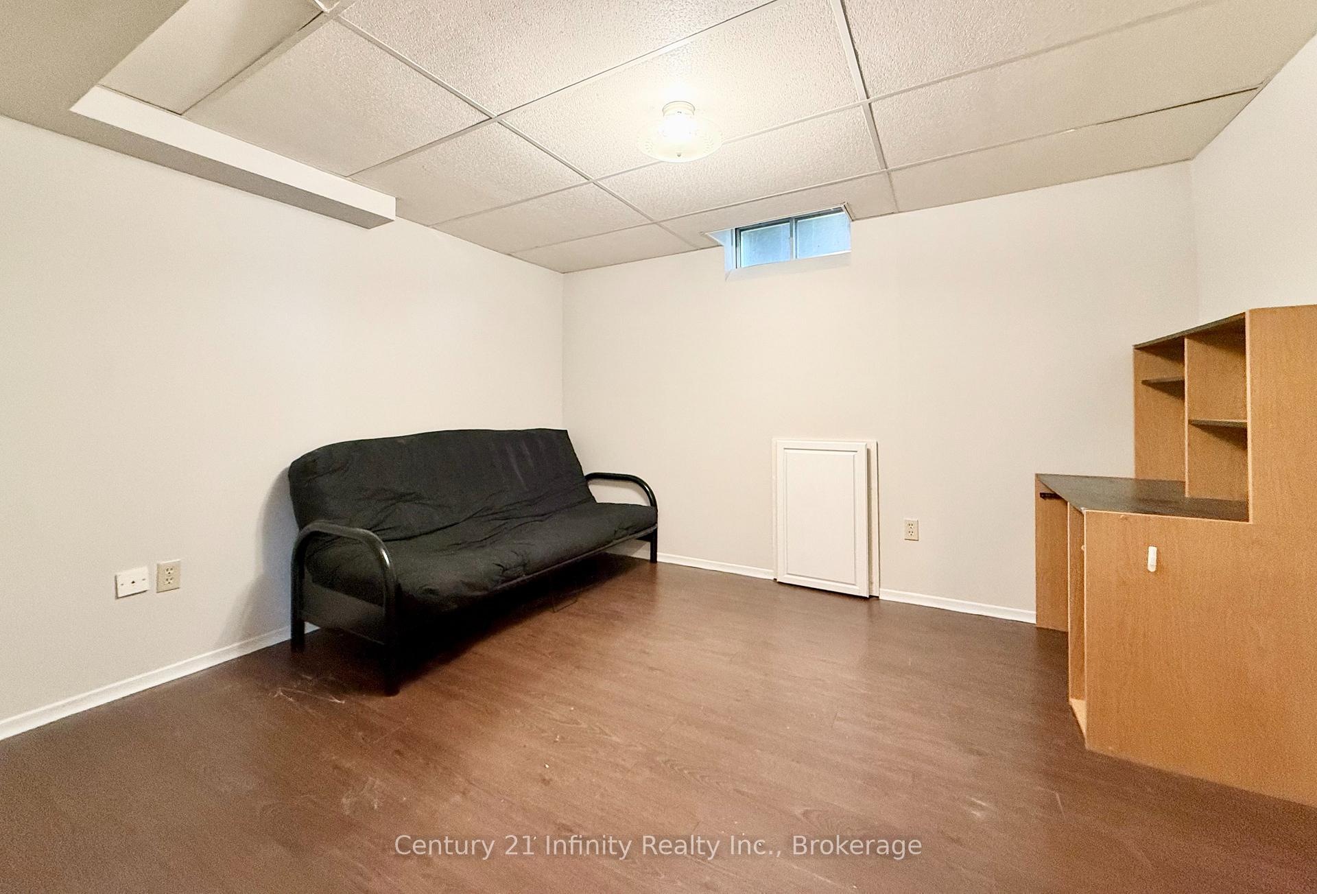 Photo 9 of 384 Leslie Street, Whitby, Blue Grass Meadows — HOMEH