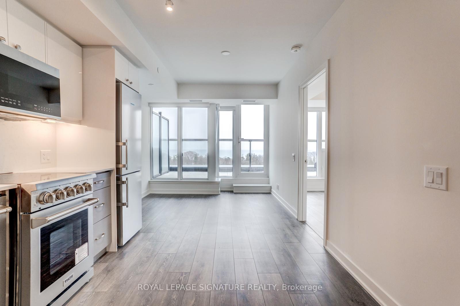 Photo 5 of Unit 814, 2 Manderley Drive, Scarborough, Birchcliffe-Cliffside — HOMEH