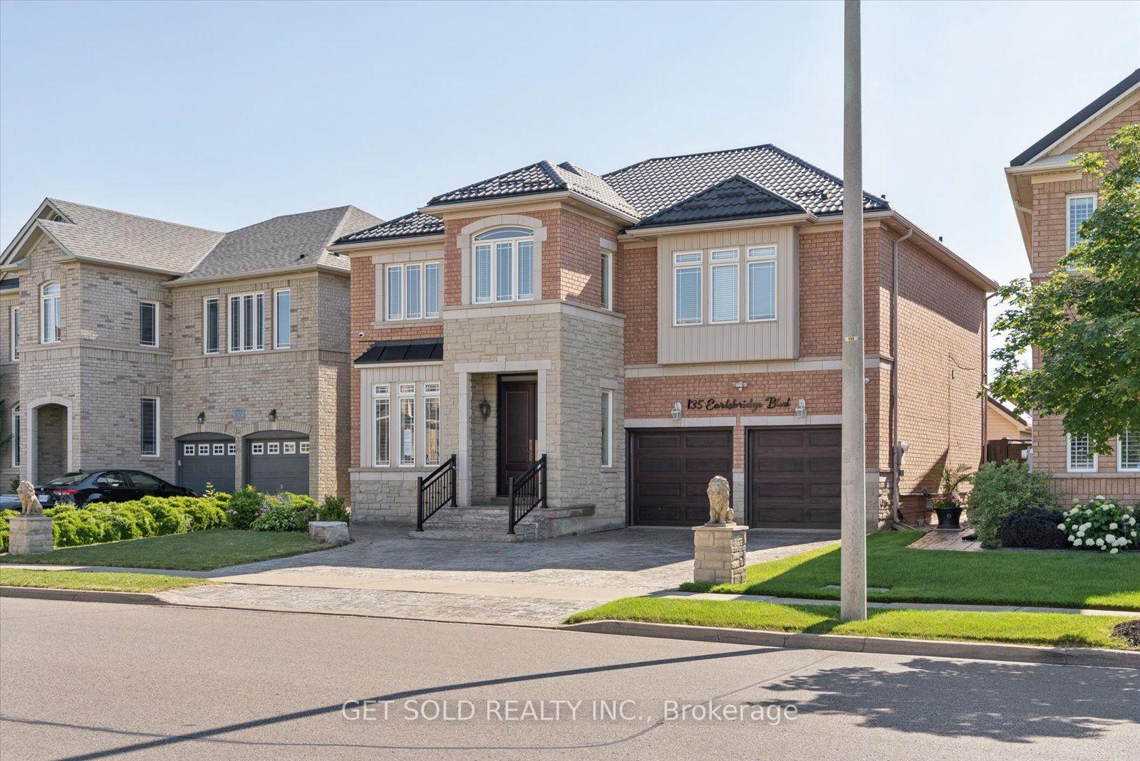 Photo 6 of 135 Earlsbridge Boulevard, Brampton, Fletcher's Meadow — HOMEH