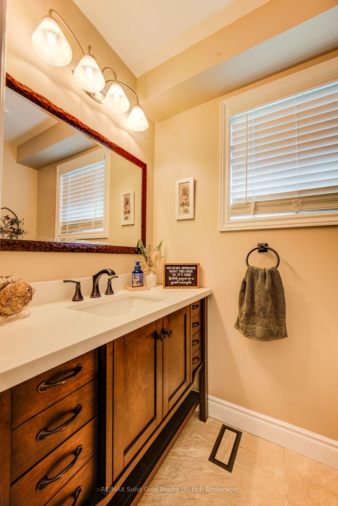 Photo 18 of 110 Glencliffe Court, Kitchener, Grand River North — HOMEH