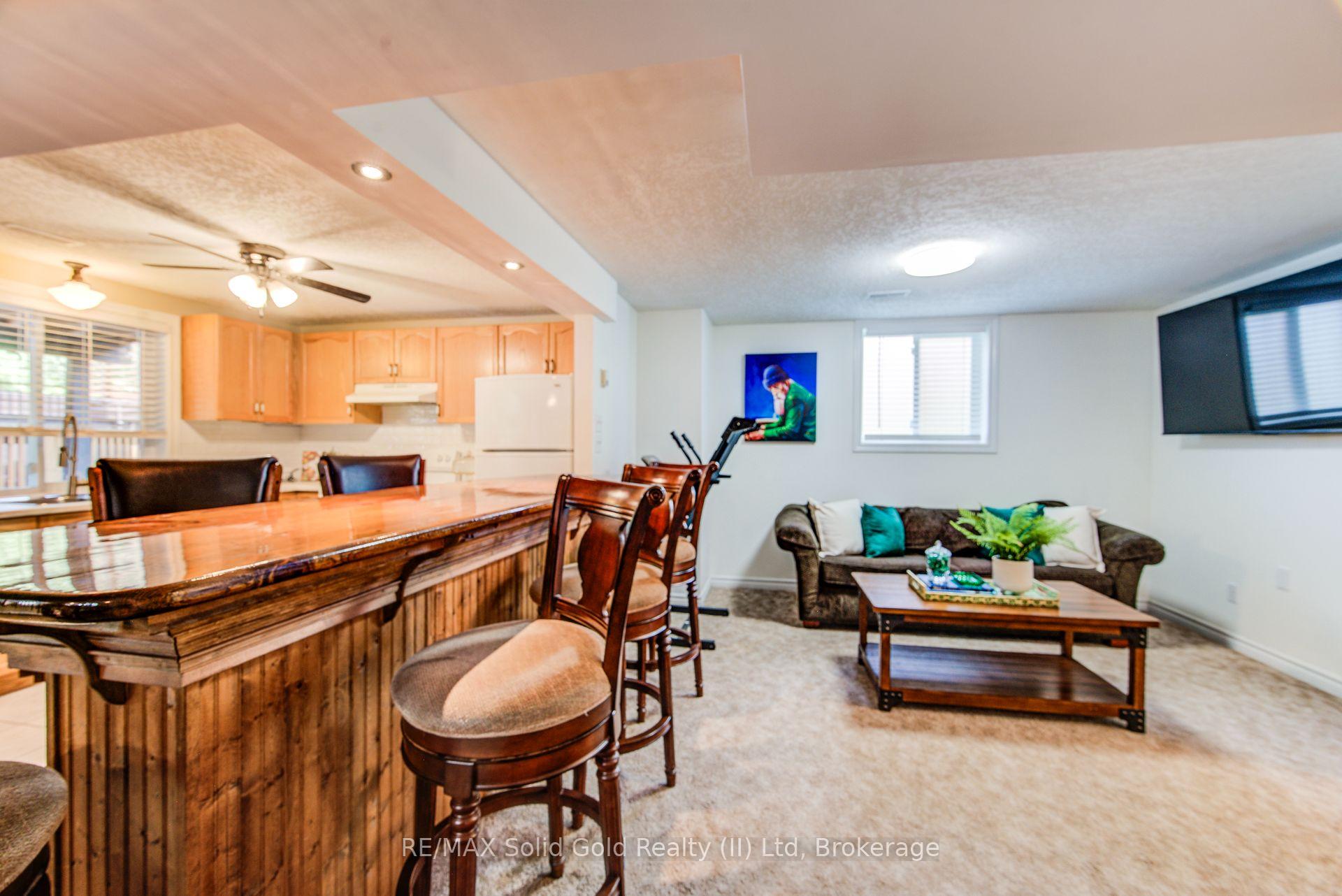 Photo 31 of 110 Glencliffe Court, Kitchener, Grand River North — HOMEH