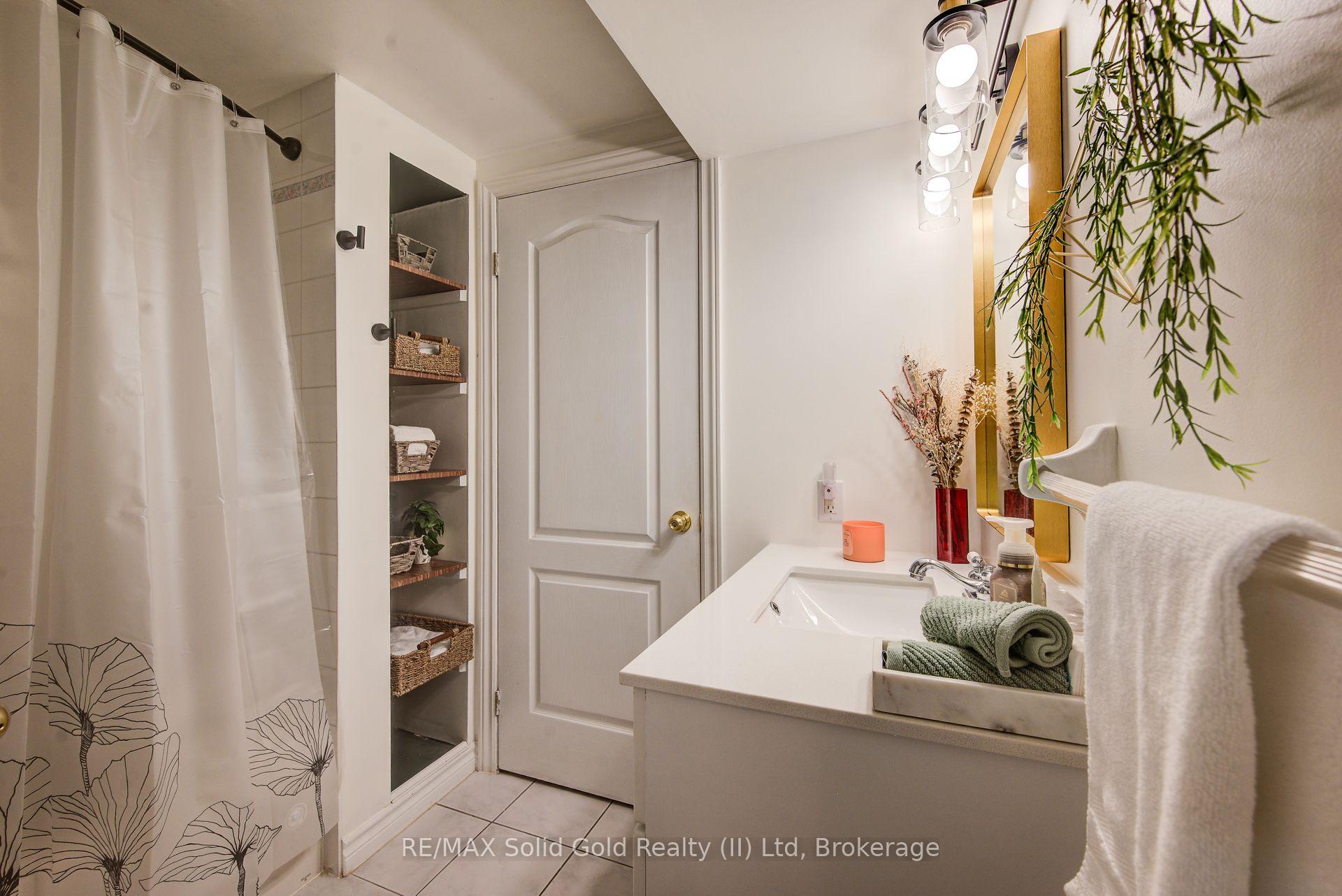 Photo 34 of 110 Glencliffe Court, Kitchener, Grand River North — HOMEH