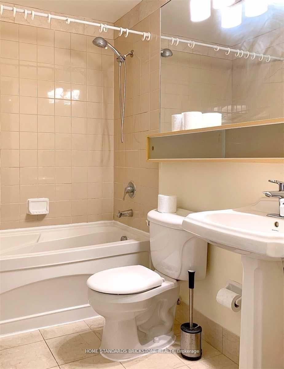 Photo 10 of Unit 908, 85 Bloor Street E, Toronto, Church-Yonge Corridor — HOMEH