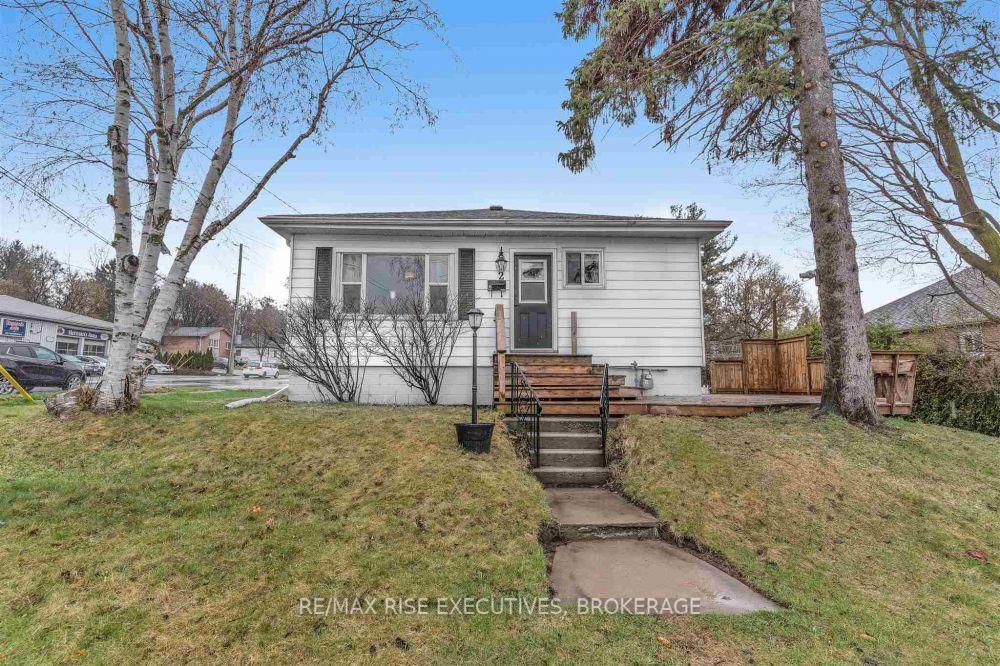 Photo 1 of Unit 2, 2 Howard Crescent, Kingston, West of Sir John A. Blvd — HOMEH