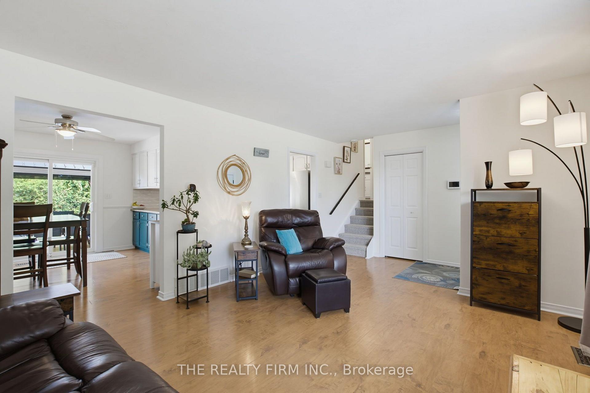Photo 5 of 493 Maple Street, Strathroy-Caradoc, NW — HOMEH