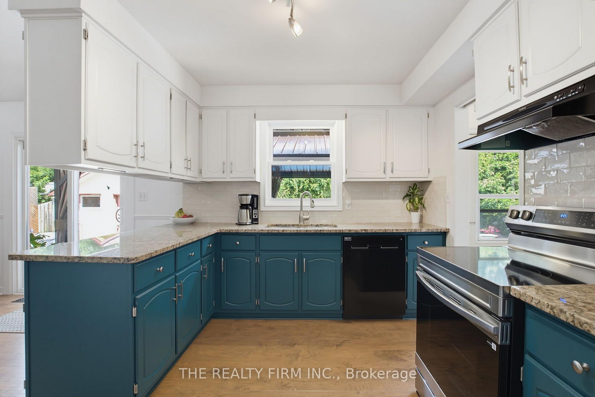 Photo 10 of 493 Maple Street, Strathroy-Caradoc, NW — HOMEH