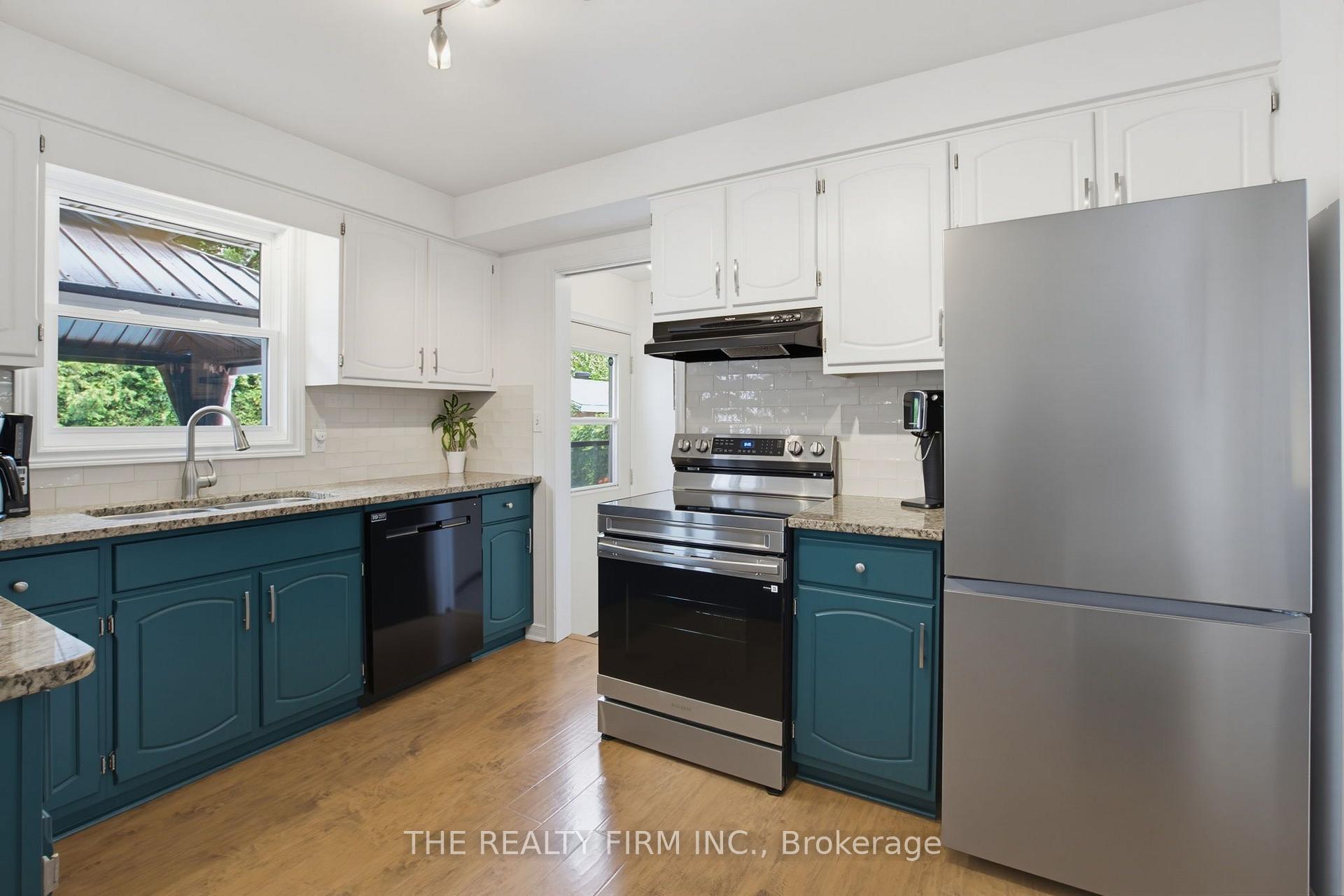 Photo 12 of 493 Maple Street, Strathroy-Caradoc, NW — HOMEH