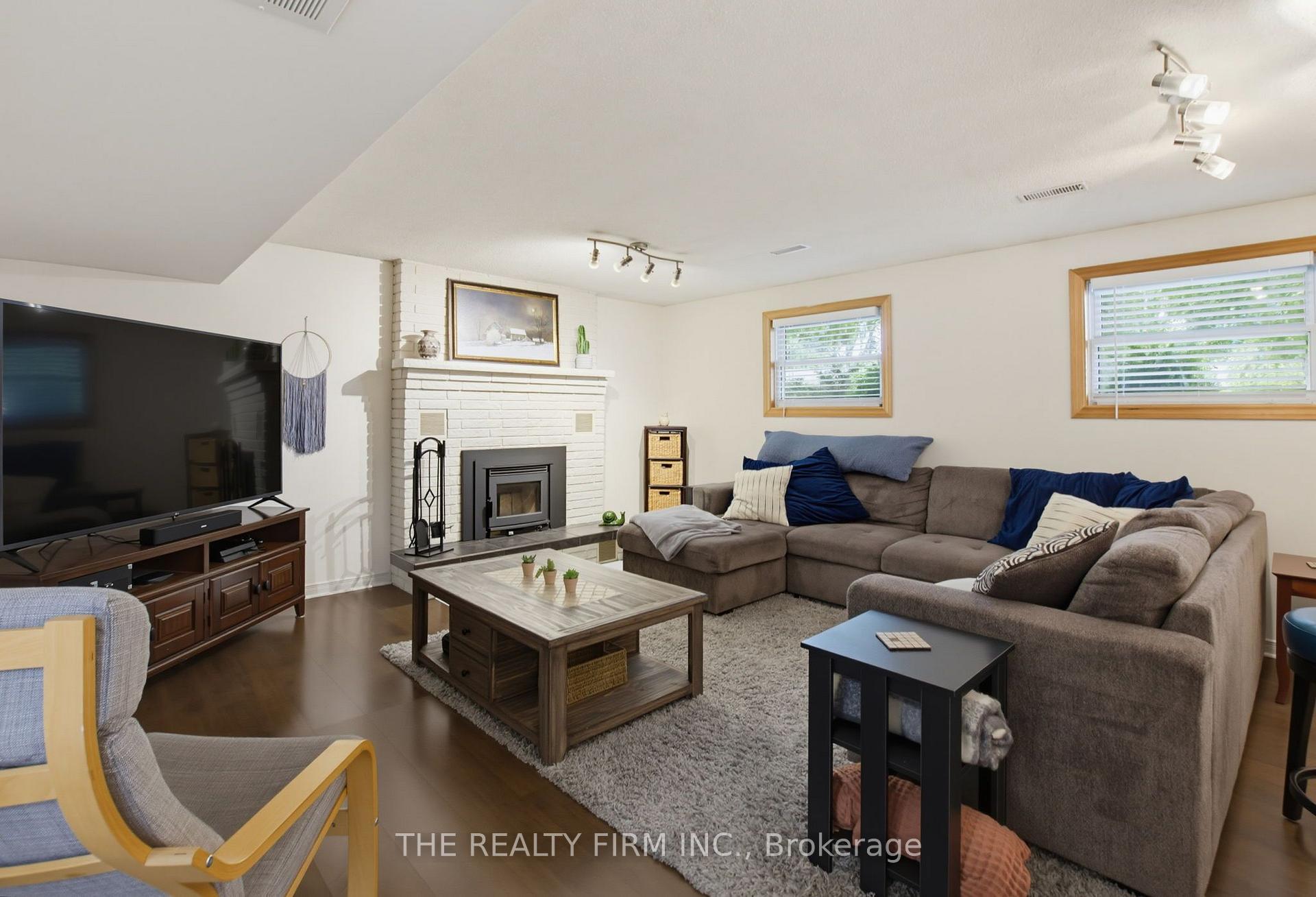 Photo 20 of 493 Maple Street, Strathroy-Caradoc, NW — HOMEH