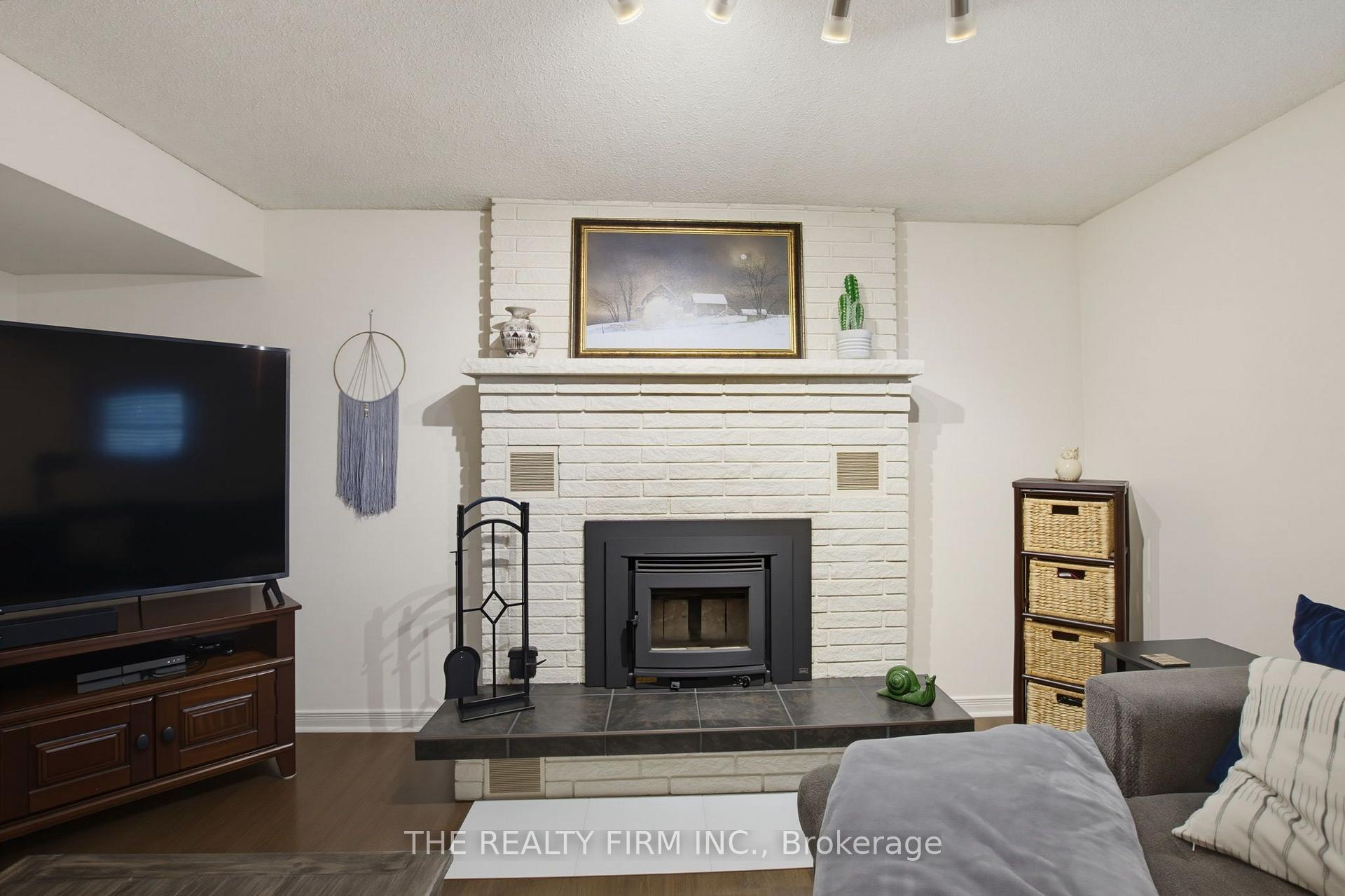 Photo 23 of 493 Maple Street, Strathroy-Caradoc, NW — HOMEH