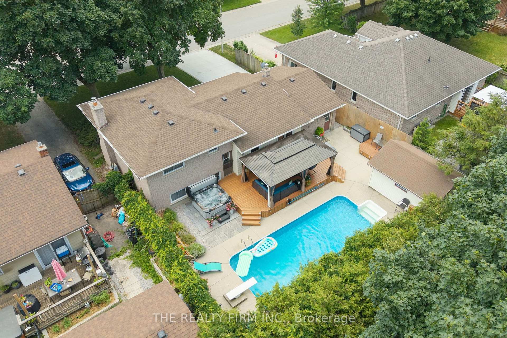 Photo 41 of 493 Maple Street, Strathroy-Caradoc, NW — HOMEH