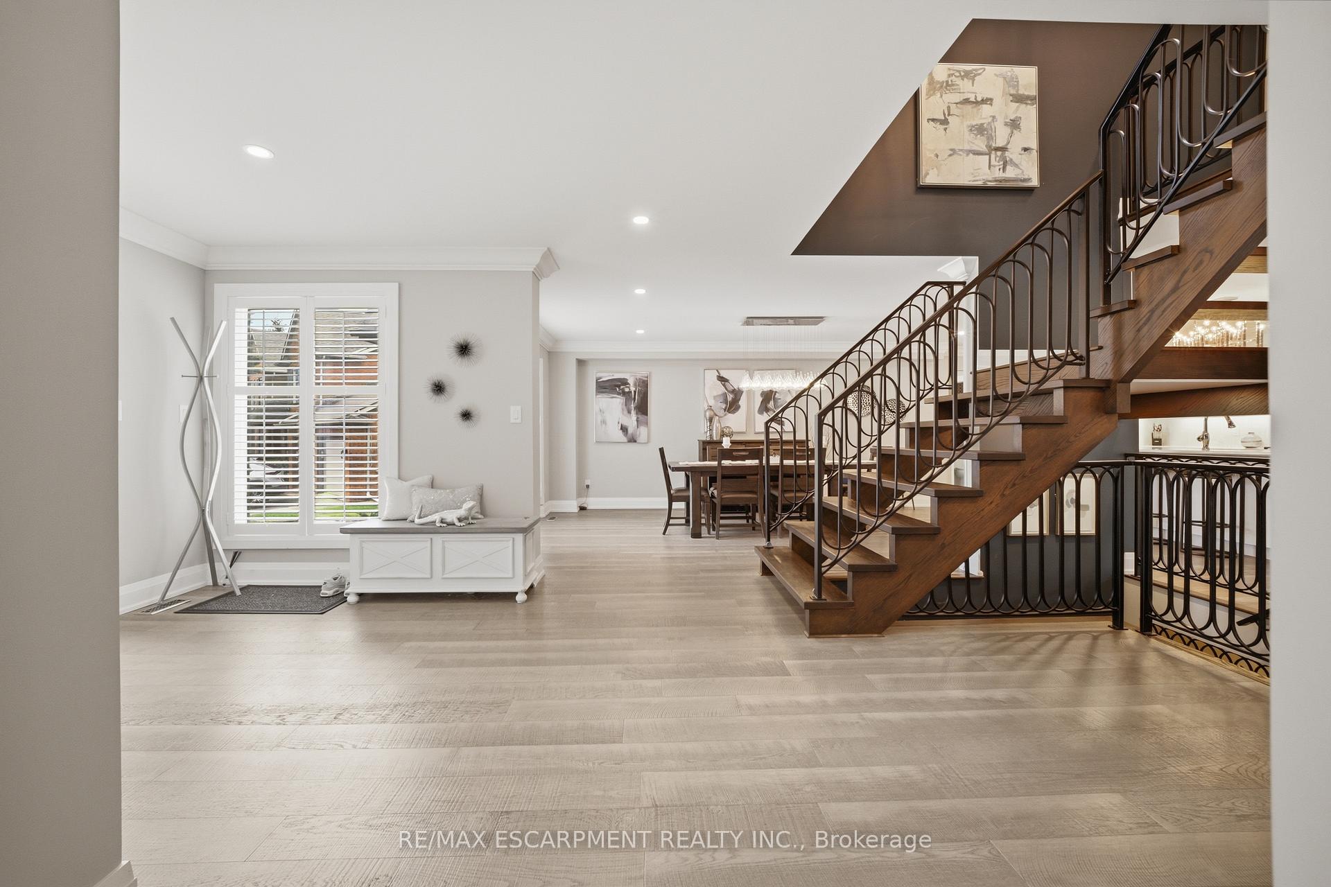 Photo 6 of 81 Flanders Drive, Hamilton, Waterdown — HOMEH