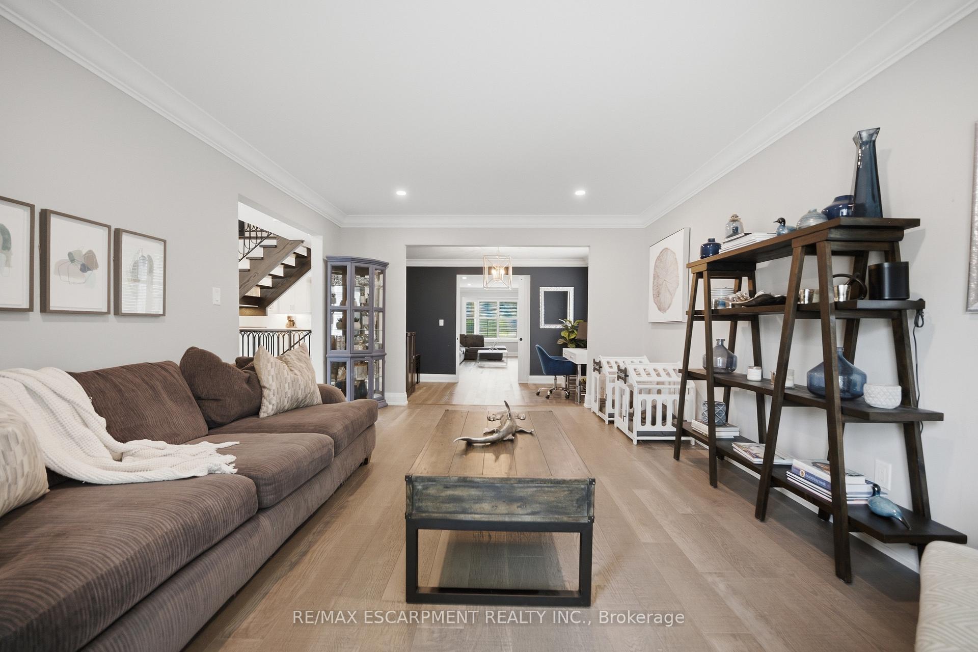 Photo 9 of 81 Flanders Drive, Hamilton, Waterdown — HOMEH