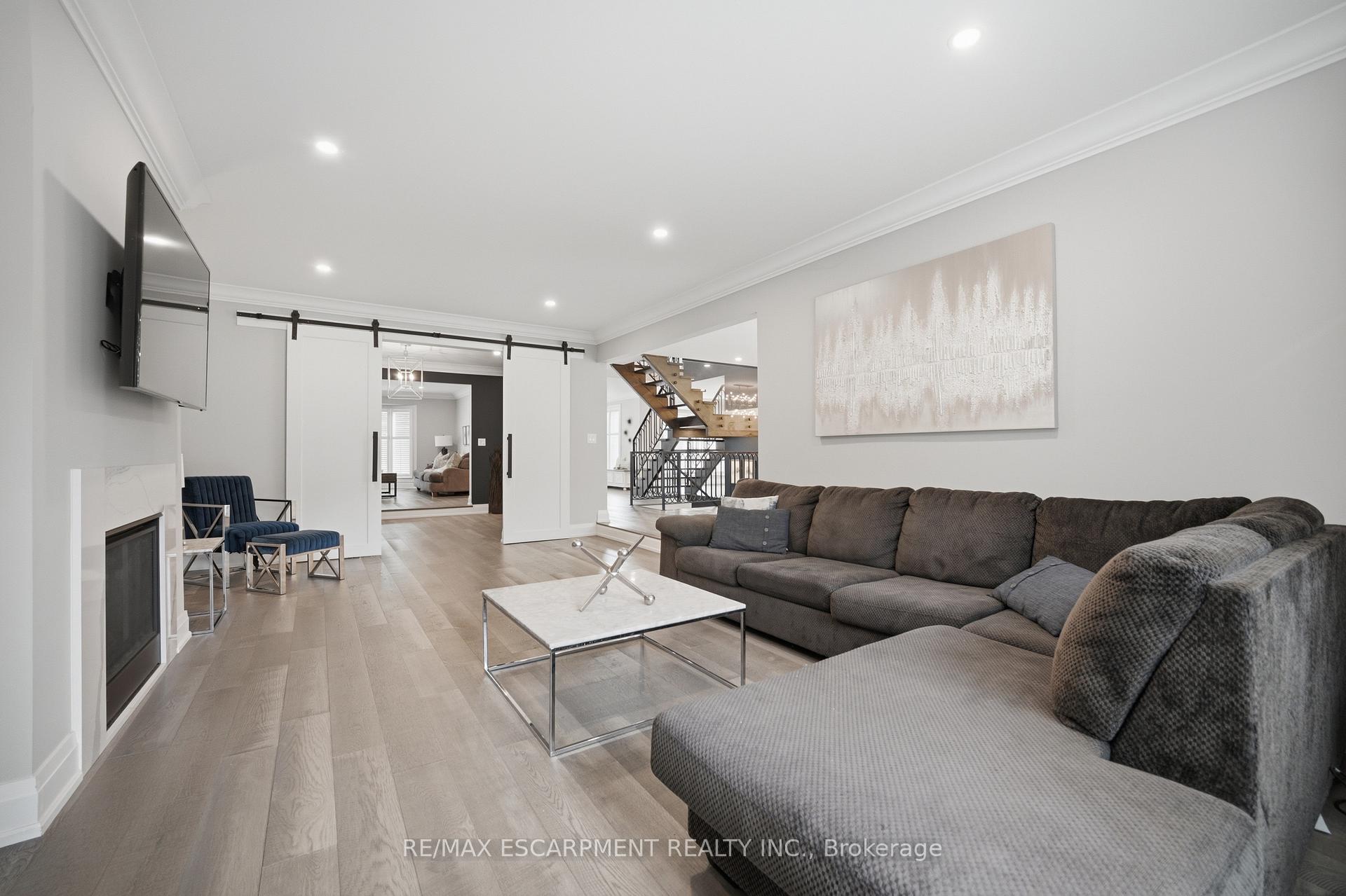 Photo 14 of 81 Flanders Drive, Hamilton, Waterdown — HOMEH