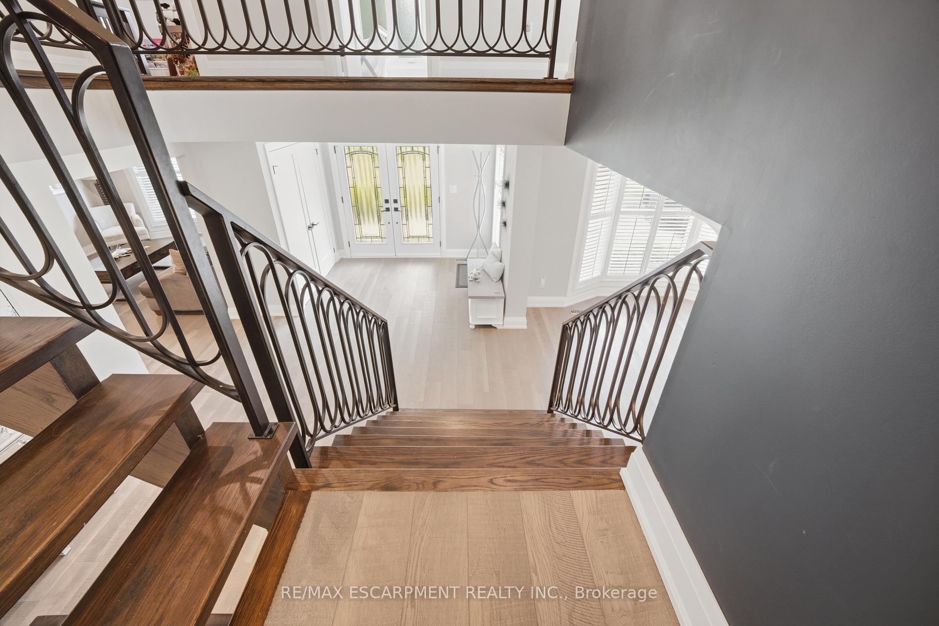 Photo 19 of 81 Flanders Drive, Hamilton, Waterdown — HOMEH