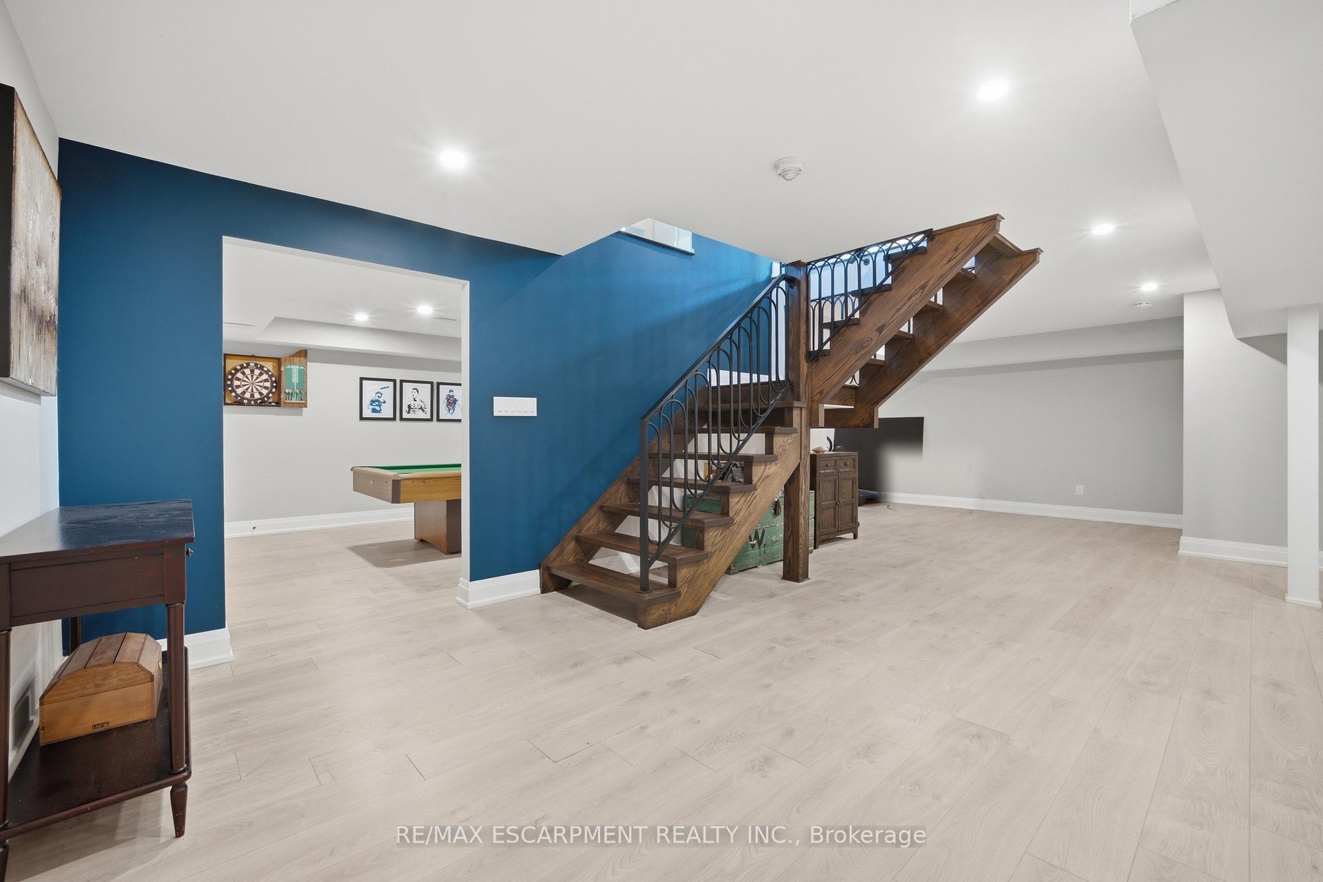 Photo 29 of 81 Flanders Drive, Hamilton, Waterdown — HOMEH