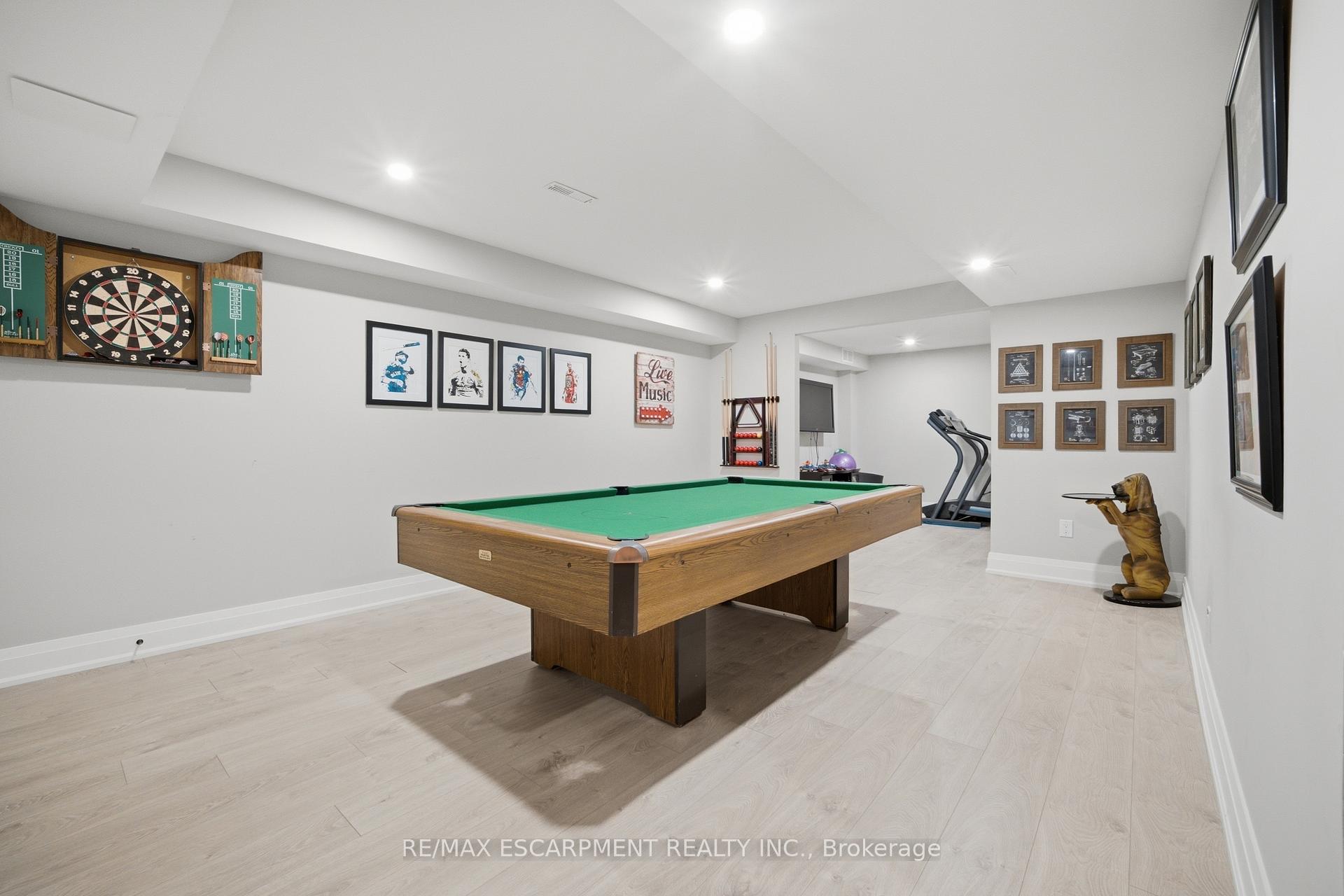 Photo 32 of 81 Flanders Drive, Hamilton, Waterdown — HOMEH