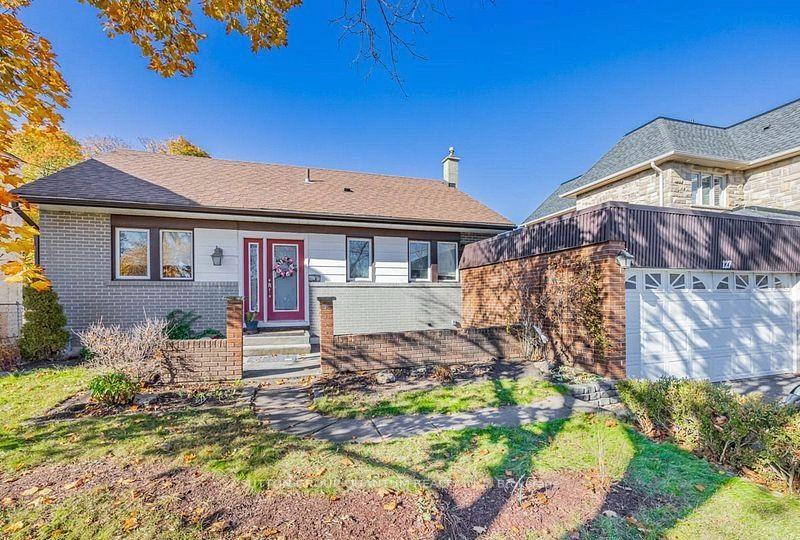 Photo 1 of 127 Mayfield Drive N, Oakville, College Park — HOMEH