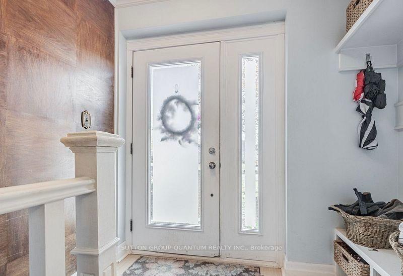 Photo 8 of 127 Mayfield Drive N, Oakville, College Park — HOMEH