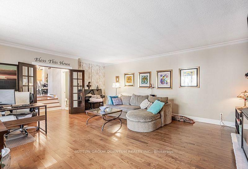 Photo 21 of 127 Mayfield Drive N, Oakville, College Park — HOMEH