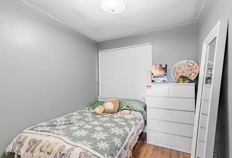 Photo 34 of 127 Mayfield Drive N, Oakville, College Park — HOMEH