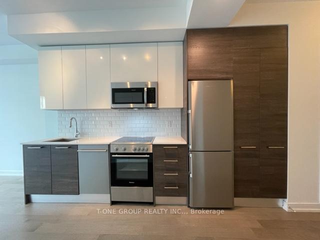 Photo 3 of Unit 2905, 28 Wellesley Street E, Toronto, Church-Yonge Corridor — HOMEH