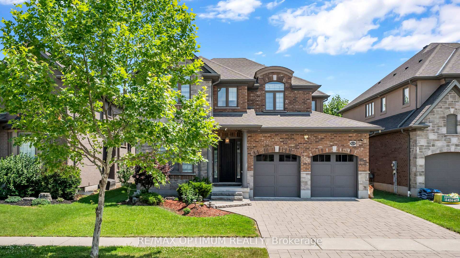 Photo 2 of 829 Copper Ridge Drive, Waterloo, Eastbridge — HOMEH