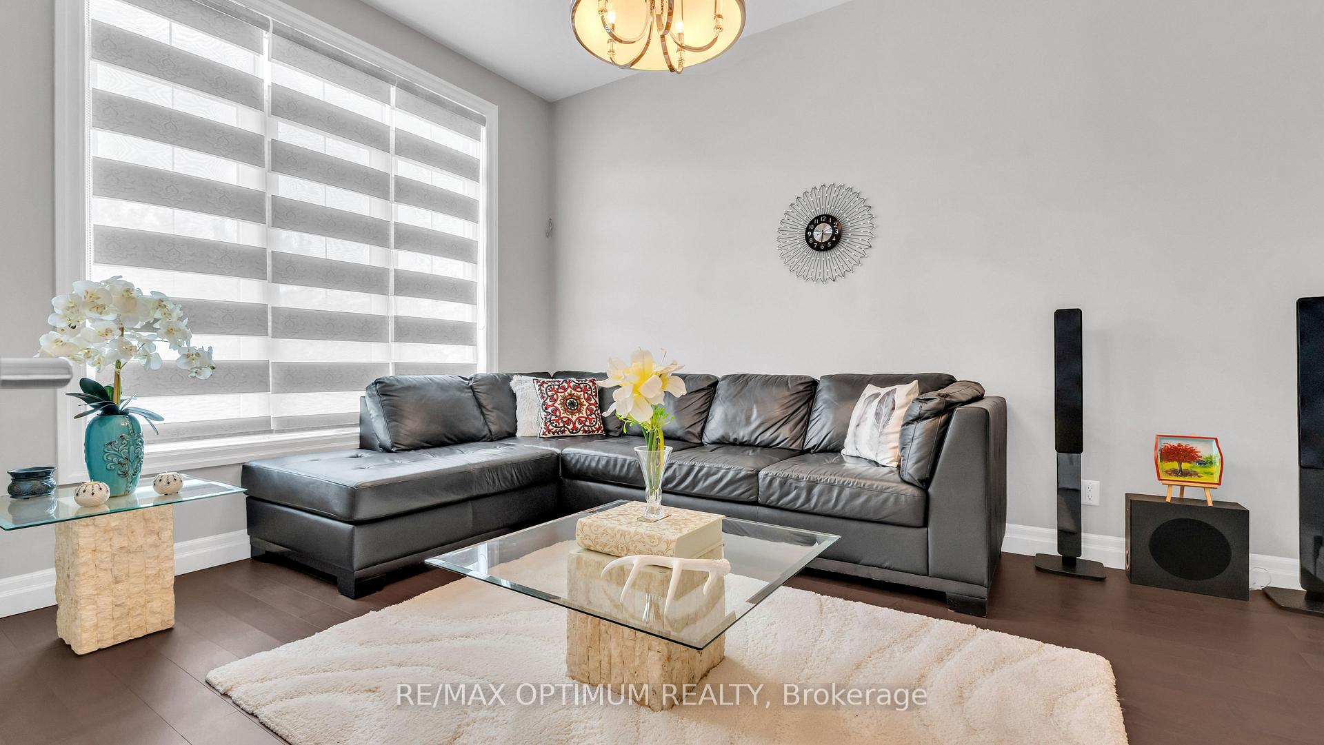 Photo 5 of 829 Copper Ridge Drive, Waterloo, Eastbridge — HOMEH