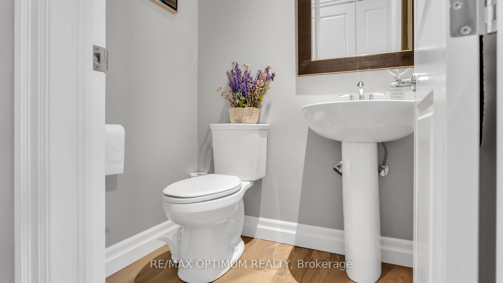 Photo 18 of 829 Copper Ridge Drive, Waterloo, Eastbridge — HOMEH