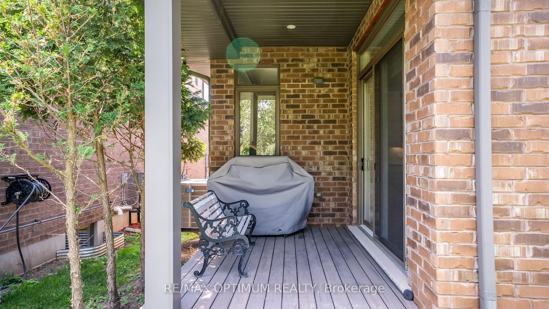 Photo 32 of 829 Copper Ridge Drive, Waterloo, Eastbridge — HOMEH