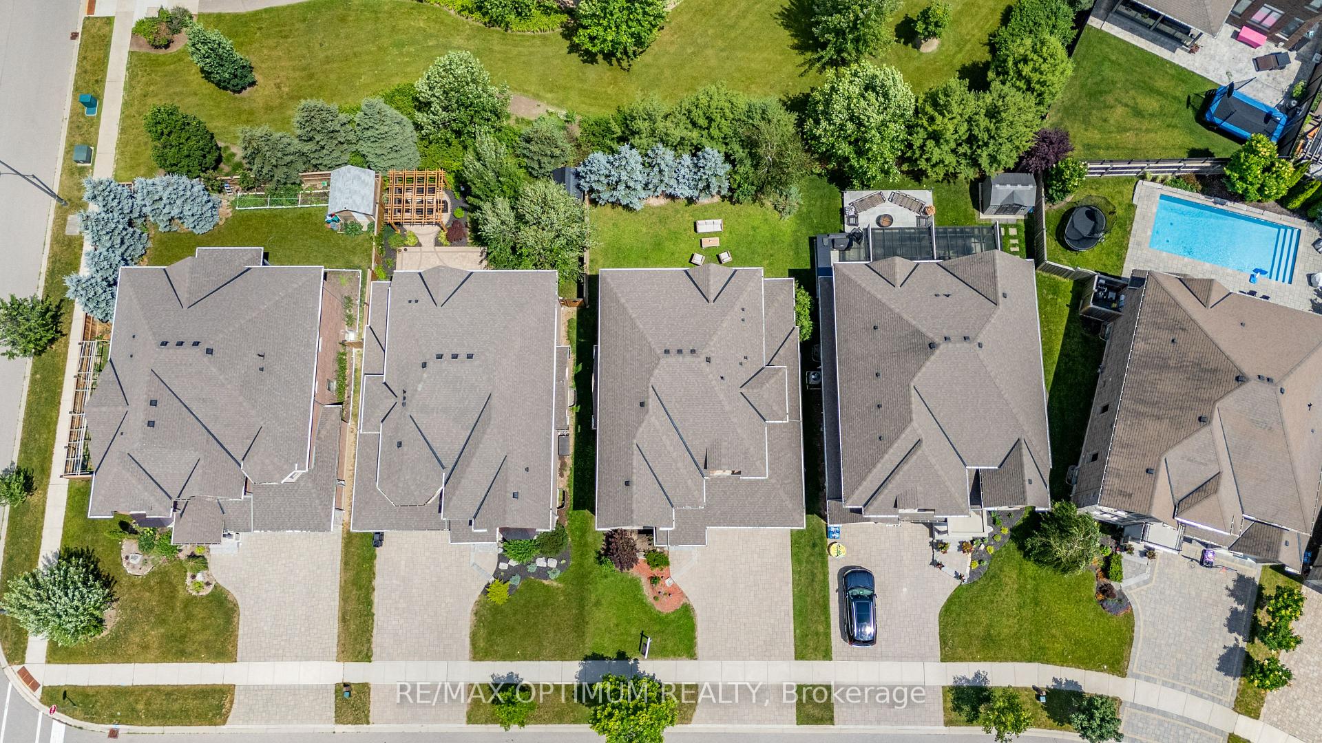 Photo 34 of 829 Copper Ridge Drive, Waterloo, Eastbridge — HOMEH