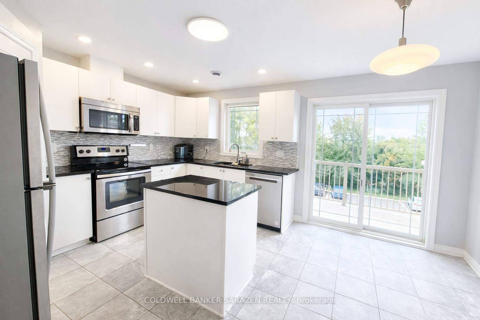 Photo 4 of Unit 39, 612 Danaca Private, Ottawa, Carson Meadows — HOMEH