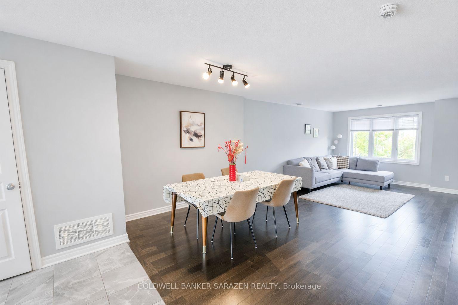 Photo 5 of Unit 39, 612 Danaca Private, Ottawa, Carson Meadows — HOMEH