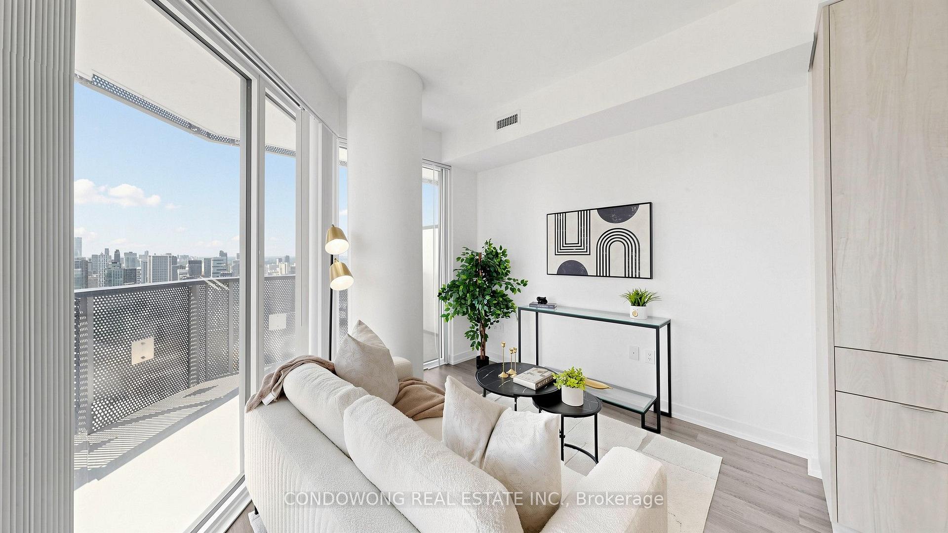 Photo 3 of Unit 6212, 138 Downes Street, Toronto, Waterfront Communities — HOMEH