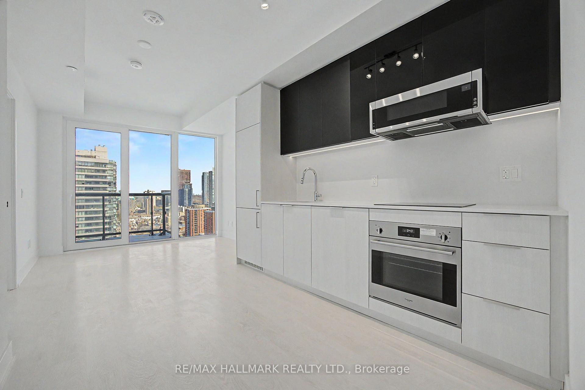 Photo 2 of Unit 2608, 308 Jarvis Street, Toronto, Church-Yonge Corridor — HOMEH