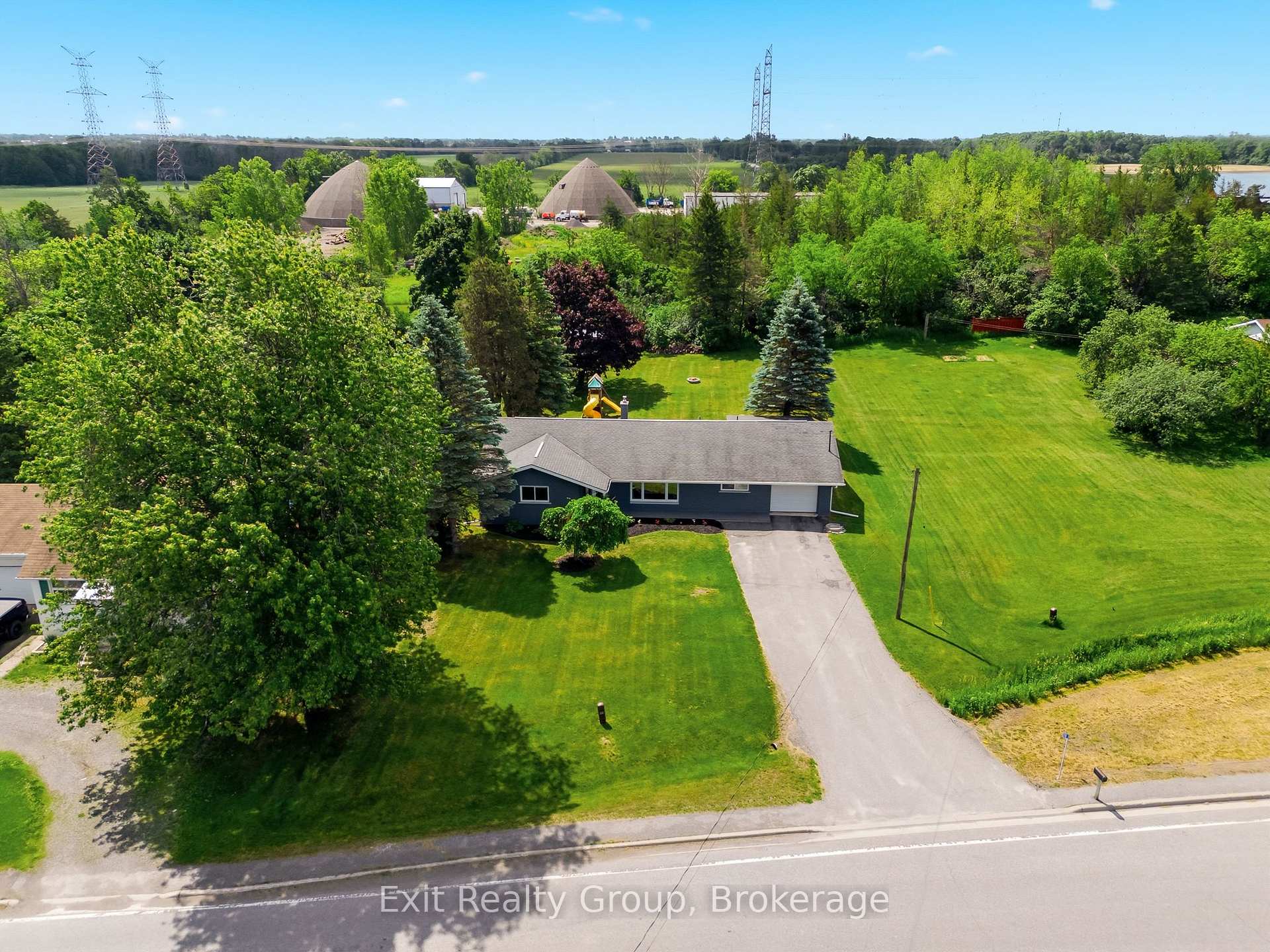 Photo 2 of 710 Harmony Road, Belleville, Thurlow Ward — HOMEH