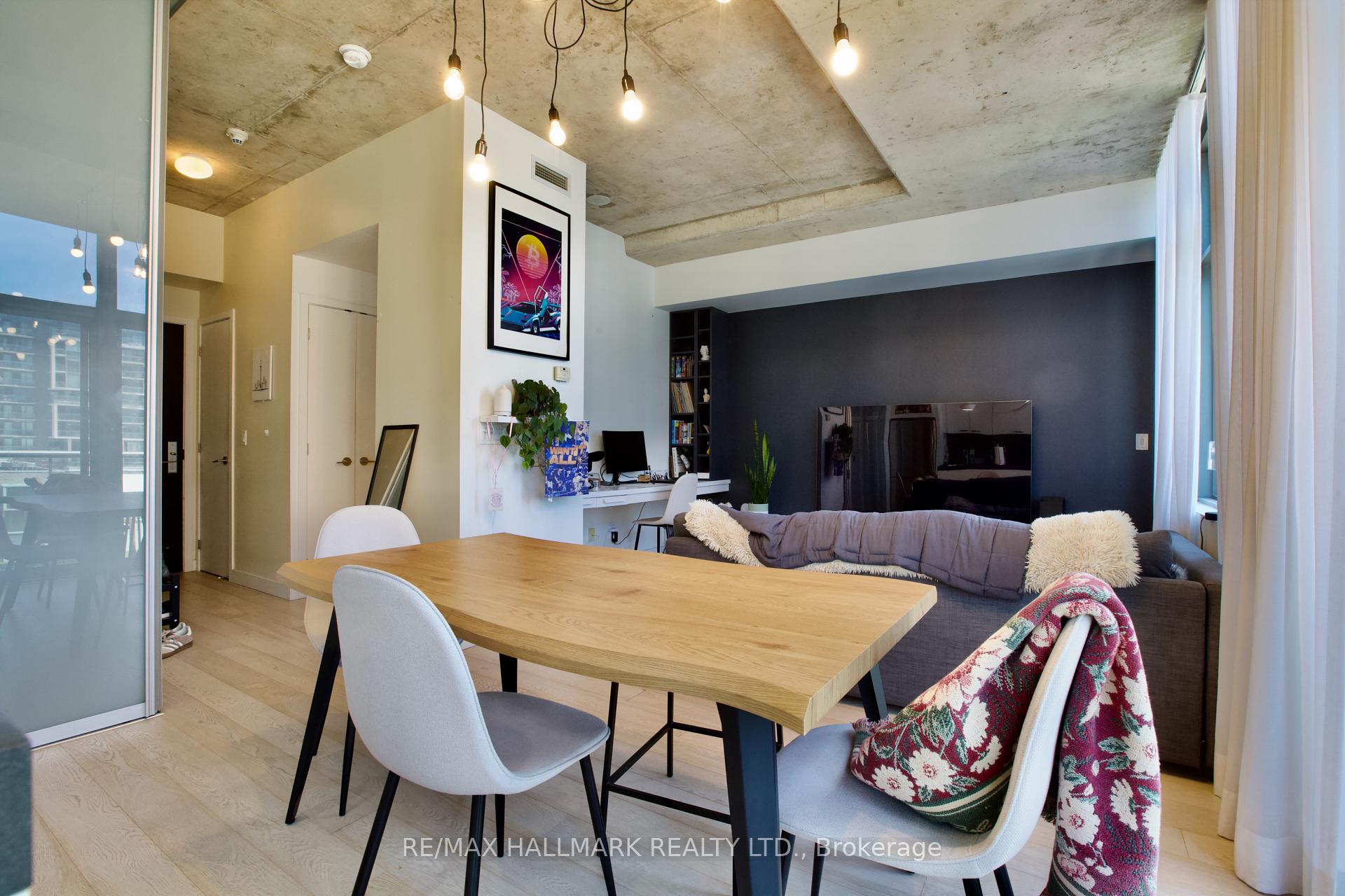 Photo 4 of Unit 1010, 55 Stewart Street, Toronto, Waterfront Communities — HOMEH